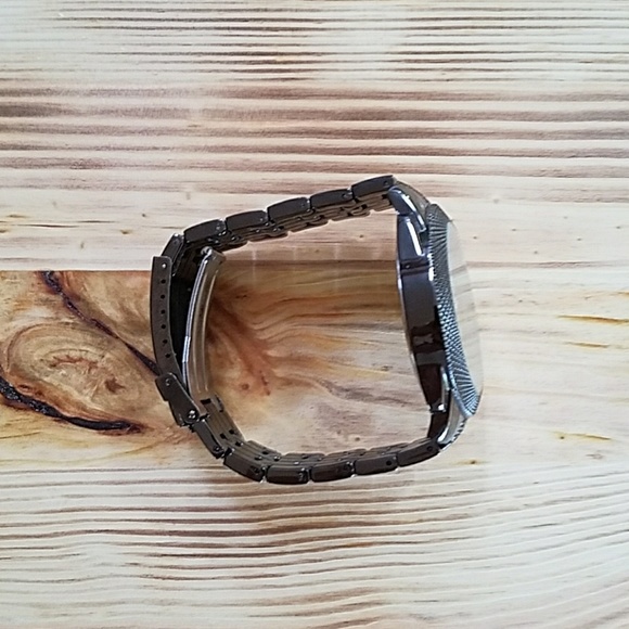 Watch - Picture 4 of 4